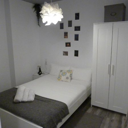Intimo Y Acogedor "Algunos" Con Banera Hidromasaje Apartment Valencia Luaran gambar