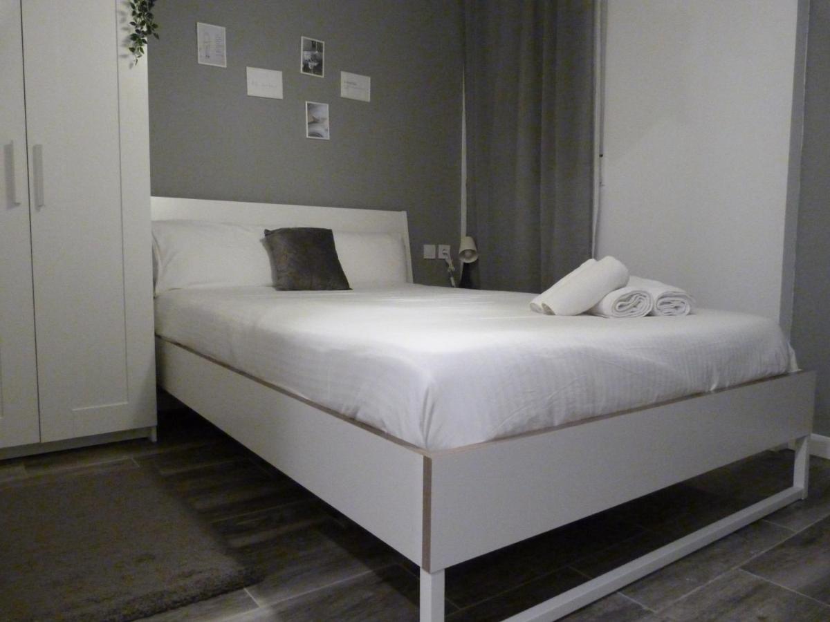 Intimo Y Acogedor "Algunos" Con Banera Hidromasaje Apartment Valencia Luaran gambar