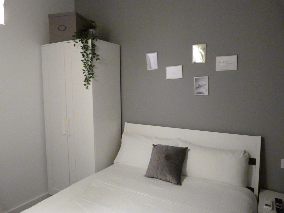 Intimo Y Acogedor "Algunos" Con Banera Hidromasaje Apartment Valencia Luaran gambar