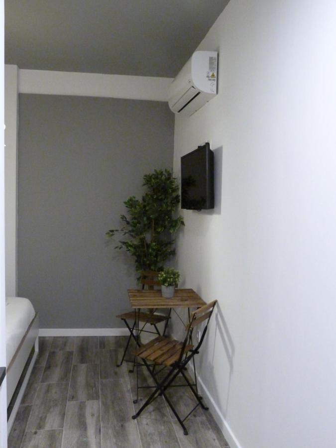 Intimo Y Acogedor "Algunos" Con Banera Hidromasaje Apartment Valencia Luaran gambar