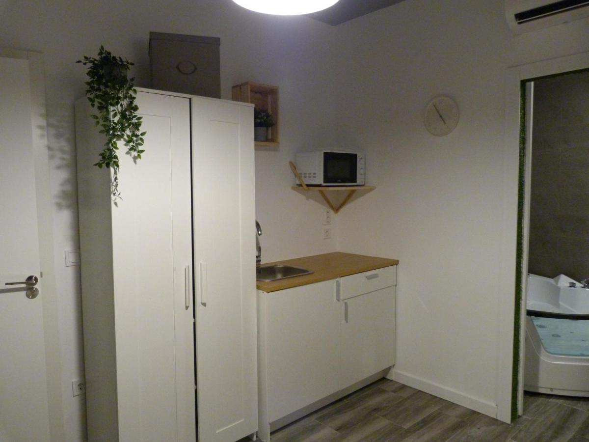 Intimo Y Acogedor "Algunos" Con Banera Hidromasaje Apartment Valencia Luaran gambar
