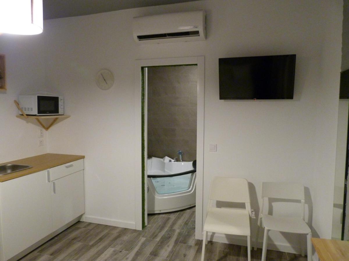 Intimo Y Acogedor "Algunos" Con Banera Hidromasaje Apartment Valencia Luaran gambar