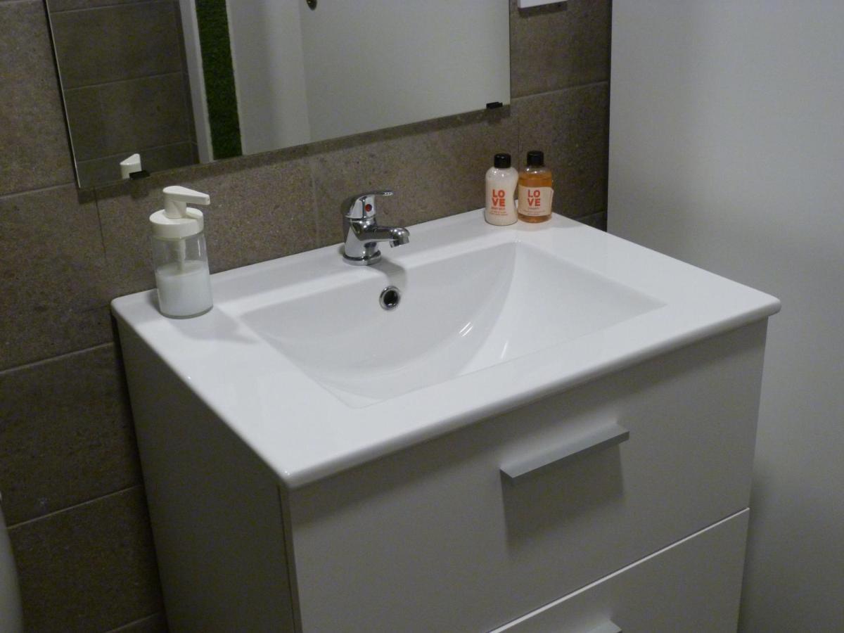 Intimo Y Acogedor "Algunos" Con Banera Hidromasaje Apartment Valencia Luaran gambar
