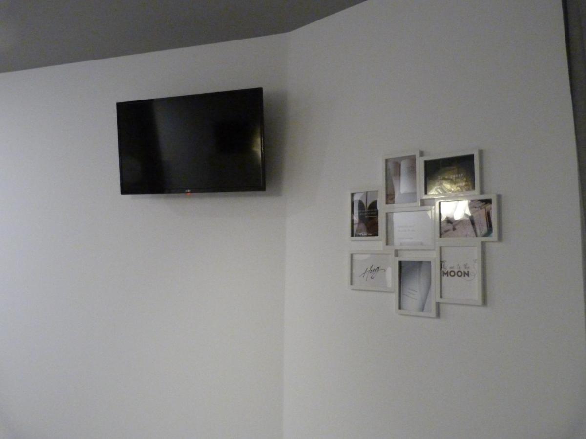 Intimo Y Acogedor "Algunos" Con Banera Hidromasaje Apartment Valencia Luaran gambar