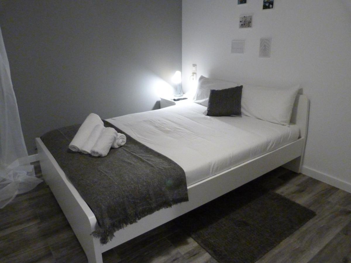 Intimo Y Acogedor "Algunos" Con Banera Hidromasaje Apartment Valencia Luaran gambar